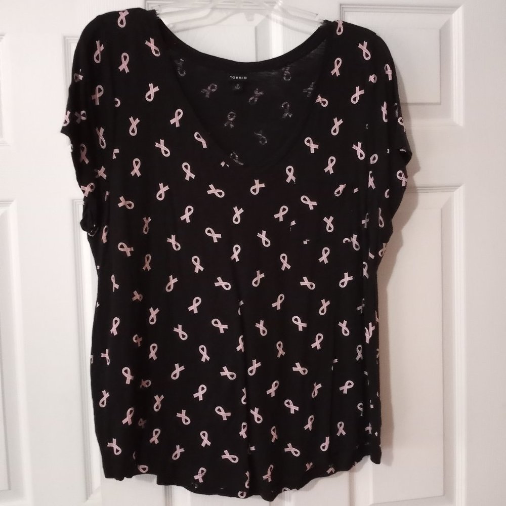 Torrid 3 Breast Cancer Awareness Pocket Tee
